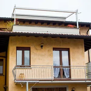 Clivo , Solto Collina Italia